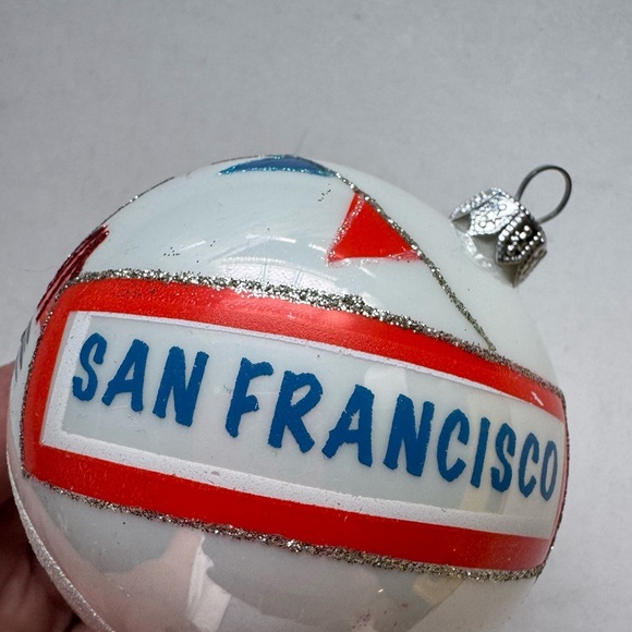San Fransisco Ornament - Picture 1 of 3
